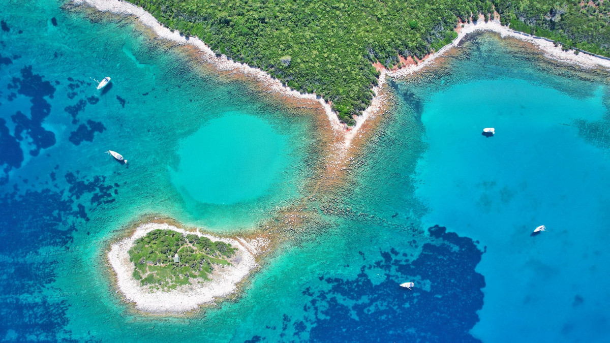 Most beautiful places in Croatian Adriatic, barely discovered