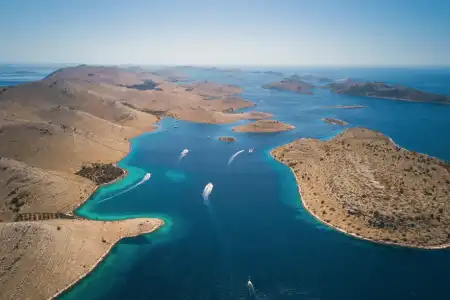 Sailing through Croatian national parks