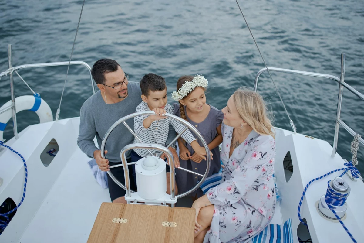 How to prepare for family sailing